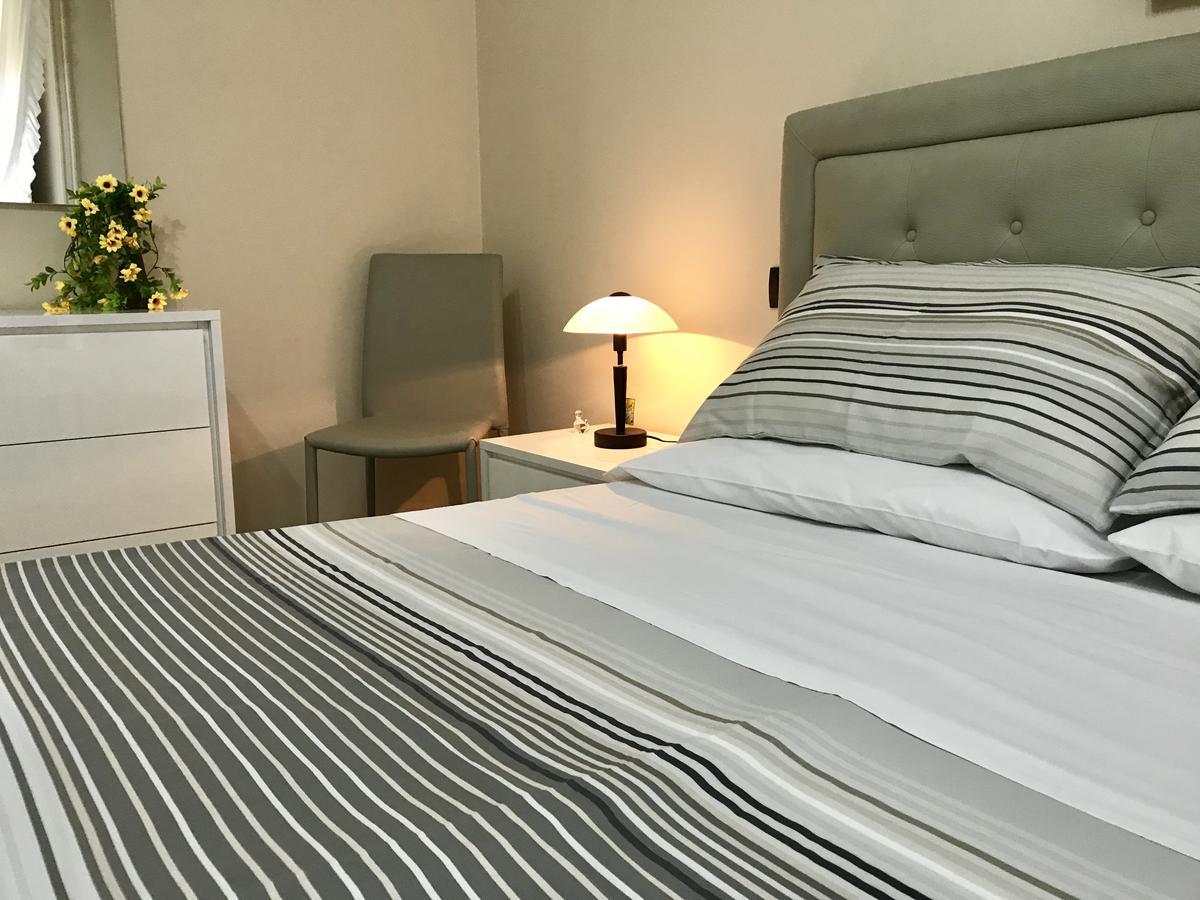 B&B Villa Roma 피아차암머리나 외부 사진